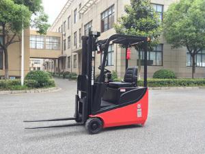 平衡重式三支點(diǎn)電動叉車